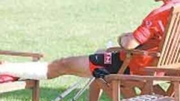 <b>BAJA. </b>Del Moral siguió el entrenamiento del equipo desde el banquillo.