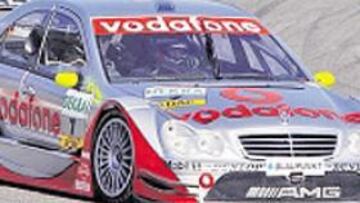 <b>UNA BESTIA. </b>Schneider, ayer en Montmeló con su Mercedes.