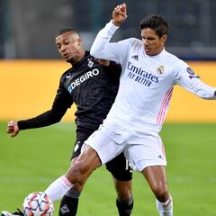 El Chelsea se acerca a Varane