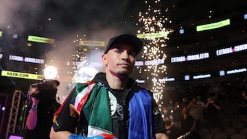 MEX1138. CIUDAD DE MÉXICO (MÉXICO), 27/11/2022.- Fotografía cedida por Ed Mulholland/Matchroom donde se observa al boxeador nicaragüense Román "Chocolatito" Gonzalez", al termino de un combate en la ciudad de Dallas, en Texas (Estados Unidos). El nicaragüense Román 'Chocolatito González, excampeón mundial de boxeo,  aseguró este domingo estar en excelente forma para enfrentar el próximo 3 de diciembre al mexicano Juan Francisco 'Gallo' Estrada, a quien confía en derrotar. EFE/ Ed Mulholland/matchroom. / SOLO USO EDITORIAL/ SOLO DISPONIBLE PARA ILUSTRAR LA NOTICIA QUE ACOMPAÑA (CRÉDITO OBLIGATORIO)
