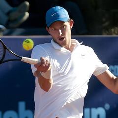 Nicolás Jarry avanza a la final de Santiago sin jugar