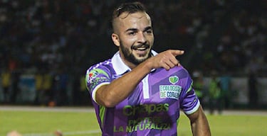 Los días de Vidangossy lejos de Chile: Villarreal, Pellegrini y México