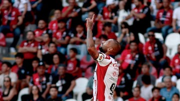 San Luis' Brazilian forward #09 Joao Pedro celebrates scoring his team's first goal during the Liga MX Clausura football match between Atlas and San Luis at the Jalisco Stadium in Guadalajara, state of Jalisco, Mexico, on February 21, 2026. (Photo by Ulises Ruiz / AFP)
