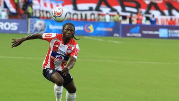 Festivo en Barranquilla: Chará, Teo, goleada y Junior líder