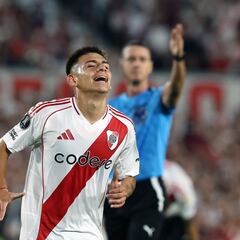 Echeverri llegó tarde