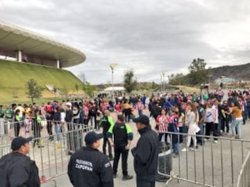 Así se vive el color del Clásico Nacional