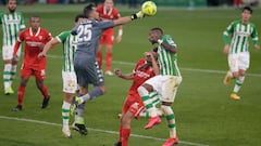Derbi amargo para Manuel Pellegrini y Claudio Bravo