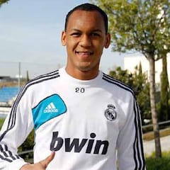 "Miré por la mirilla y estaban Mendes y Mou, ¡y yo en pijama!"