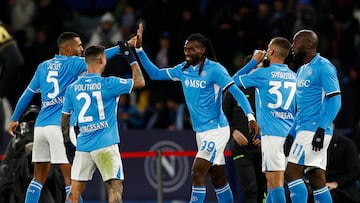 El Nápoles no piensa en Kvara