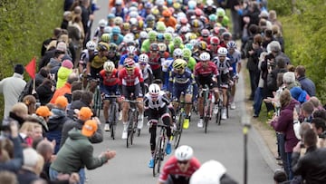 Una de las subidas de la Amstel Gold Race.