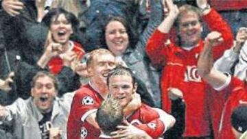 <b>UN GOL QUE VALE ORO</b>. Rooney marcó en el tiempo añadido y logró la victoria del Manchester. Es el tercer gol del ariete en la presente Champions. Kaká ya suma nueve.