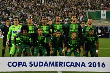 Chapecoense players line up before the semifinal against San Lorenzo.