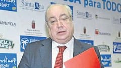 El Murcia revienta al G-30 y demanda a 24 clubes