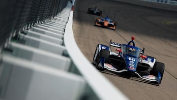 Álex Palou, con el Chip Ganassi en la carrera de Iowa de la IndyCar.