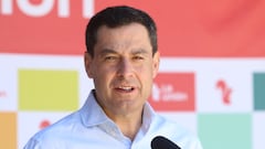 El presidente del PP de Andalucía y candidato a la reelección como presidente de la Junta de Andalucía, Juanma Moreno, interviene después de  visitar  la Empresa La Unión a 10 de junio del 2022 en  El Ejido (Almería, Andalucía, España)
10 JUNIO 2022
Rafael González / Europa Press
10/06/2022