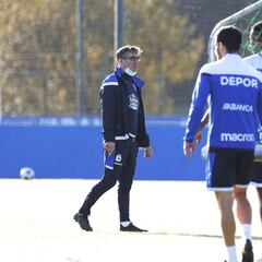 Vázquez vuelve al banquillo ante el Guijuelo 142 días después