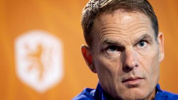 The Netherlands&#039; national coach Frank de Boer speaks during a press conference at the KNVB Campus on May 26, 2021 in Zeist ahead of the Euro 2020 European football tournament. (Photo by Koen van Weel / ANP / AFP) / Netherlands OUT