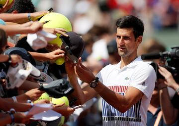 Cuando parecía que no había nada que se interpusiera entre la sana competencia de Rafa Nadal con Roger Federer, apareció ‘Nole’. En los últimos meses, el serbio ha perdido el número uno del mundo ante Andy Murray, pero es uno de los mejores tenistas del m