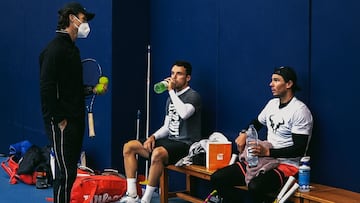 Roberto Bautista y Rafa Nadal, junto a Carlos Moy&agrave; durante un entrenamientode cara a la ATP Cup en la Rafa Nadal Academy by Movistar de Manacor.
