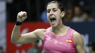 La espa&ntilde;ola Carolina Mar&iacute;n durante el partido de cuartos de final del Abierto de Singapur de b&aacute;dminton, disputado ante la india Sindhu Pursala en Singapur, hoy 14 de abril de 2017. 