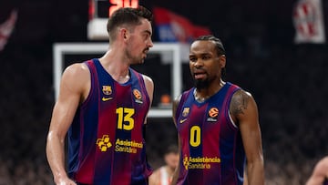 BELGRADE, SERBIA - DECEMBER 05: Kevin Punter, #0 of FC Barcelona speaks to Tomas Satoransky, #13 of FC Barcelona during the EuroLeague Regular Season Round 14 match between Crvena Zvezda Meridianbet Belgrade and FC Barcelona at Belgrade Arena on December 05, 2025 in Belgrade, Serbia. (Photo by Srdjan Stevanovic/Euroleague Basketball via Getty Images)