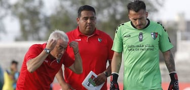 El minuto de furia de Ivo Basay contra Cerda en el entretiempo