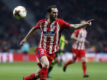 Los 6 defensas que no ha podido fichar Mourinho este verano