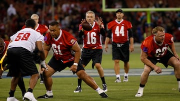 Joe Montana, en una exhibición de flag football.