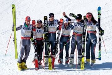 Francia medalla de oro. Julien Lizeroux, Tessa Worley, Alexis Pinturault, Adeline Baud Mugnier, Mathieu Faivre and Nastasia Noens.