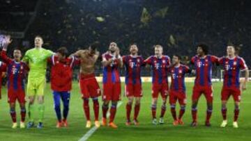Los jugadores de Bayern celebraron así su victoria contra el Borussia Dortmund.