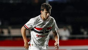 Tapia ya se muestra en el Sao Paulo: en sólo 15 segundos hizo esto