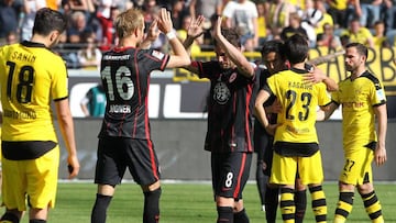 El Eintracht venci&oacute; 1-0 al Borussia y est&aacute; cerca de salvarse del descenso. 