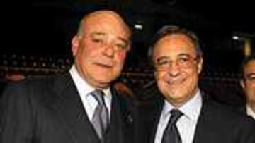 Florentino impuso 977 insignias