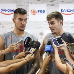 Willy Hernangómez: "Entre hermanos siempre hay pique"