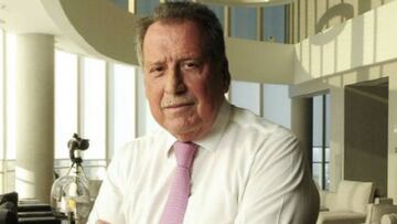 La hipótesis más fuerte es que el banquero y padre del vicepresidente de River murió después de que la aeronave se enredó con cables de tirolesa.