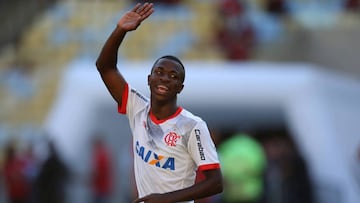 Oficial: Vinicius ya es nuevo jugador del Real Madrid