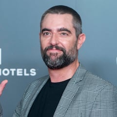 Así es la casa de Dani Mateo en Madrid: acogedora, llena de detalles y con jardín y piscina