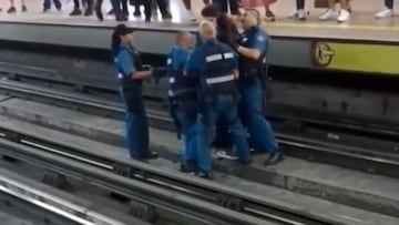 Un ciudadano haitiano se mete a las vías del Metro de Santiago y la historia termina en un tenso momento