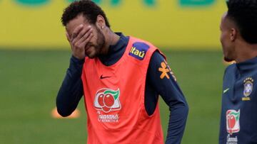 La mujer que acusa a Neymar de violaci¨®n aporta im¨¢genes del futbolista en actitud agresiva