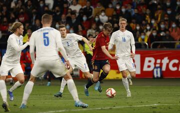 Penalti a Dani Olmo 