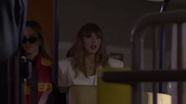 ¿Quién está en el palco con Taylor Swift en el Super Bowl LIX?