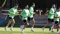 01/11/21  
 ELCHE 
 ENTRENAMIENTO 
 LUCAS PEREZ  MASCARELL  BARRAGAN  BENEDETTO 