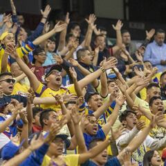 El grito prohibido volvió al Estadio Azteca en el Clásico Nacional