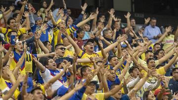 El grito prohibido volvi&oacute; al Estadio Azteca en el Cl&aacute;sico Nacional