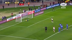 Así fue el penal que erró Matías Suárez en el minuto 99'