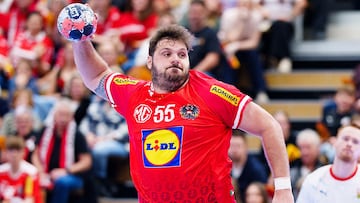 El coloso de 128 kilos que salvó a los Hispanos