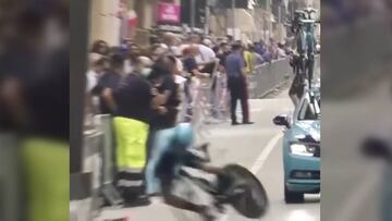 Superman L&oacute;pez se cae en la primera etapa del Giro de Italia 2020