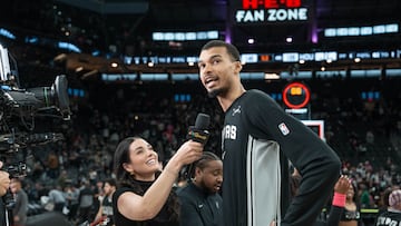 The San Antonio Spurs defeated the Houston Rockets behind 29 points and 8 rebounds from the French center.
