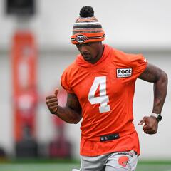 Tony Buzbee y Ashley Solís critican a NFL por sanción de Deshaun Watson