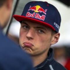 Verstappen se disculpa con Toro Rosso y Ferrari se interesa en él